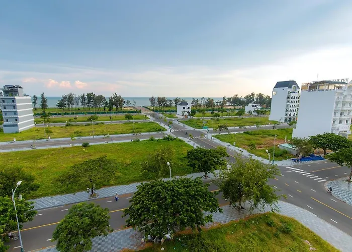 Khách sạn Phạm Gia Phan Thiết *