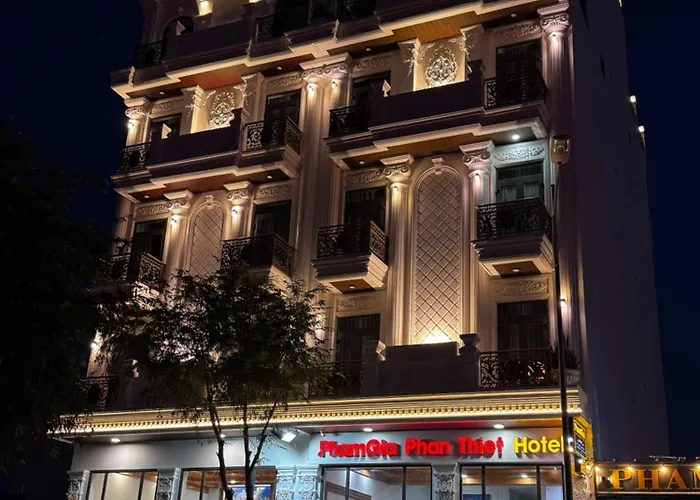 Khách sạn Phạm Gia Phan Thiết
